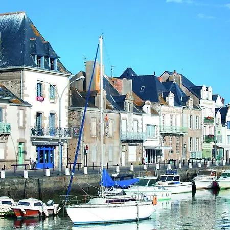 Hotel apartamentowy Village Club Goelia Les Voiles Blanches 3*