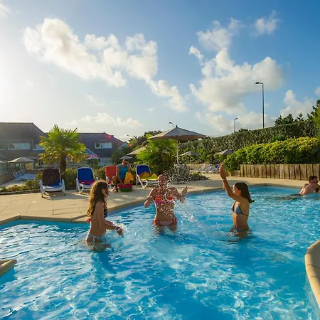 Hotel apartamentowy Village Club Goelia Les Voiles Blanches