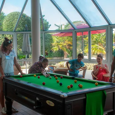 Aparthotel Village Club Goelia Les Voiles Blanches